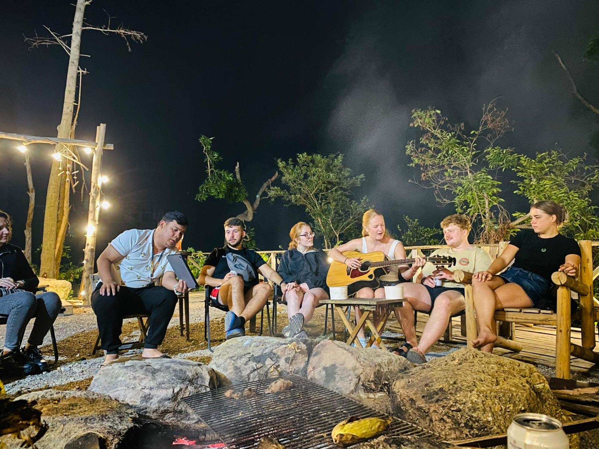 Homestay Eco May5 Travel Ha Long Zewnętrze zdjęcie