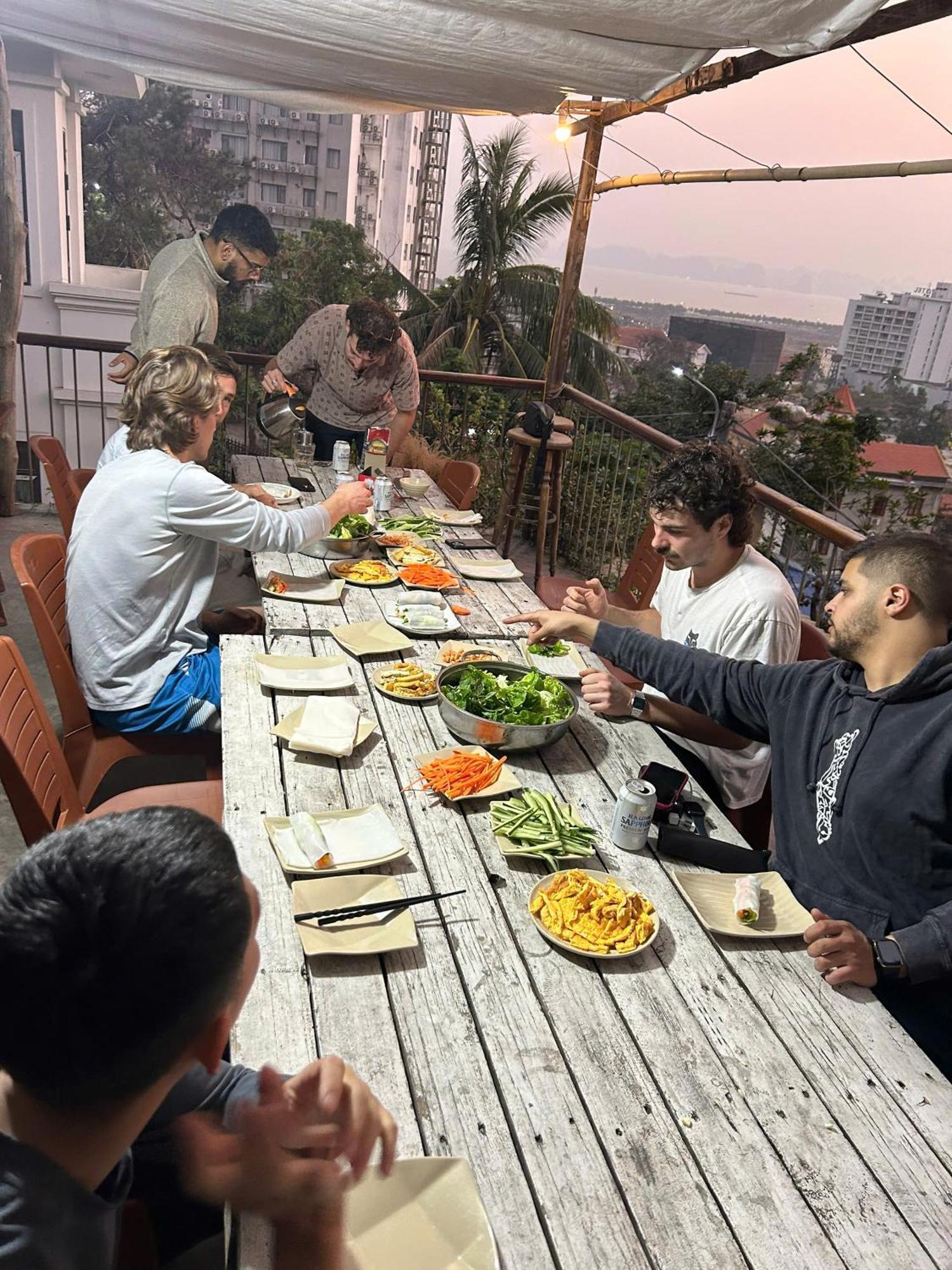 Homestay Eco May5 Travel Ha Long Zewnętrze zdjęcie